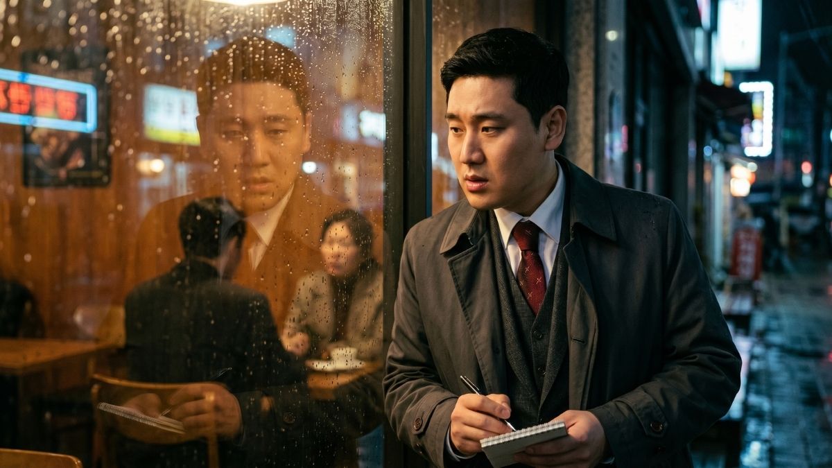 카페에서 증거수집을 하고 있는 고탐정 